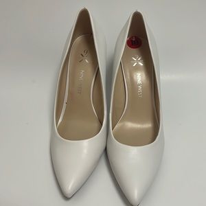 NINE WEST PUMP